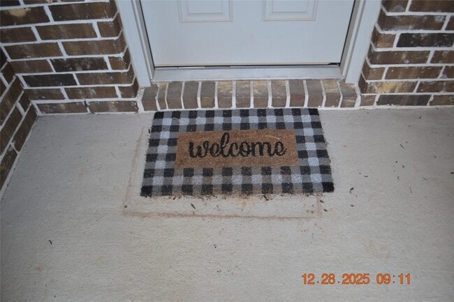 Foto del edificio - 1613 Sunbend Ln