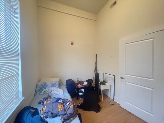 Foto del edificio - 3835-3837 Hamilton St