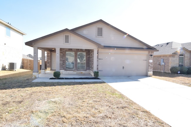 Building Photo - 6500 Clear Brook Dr