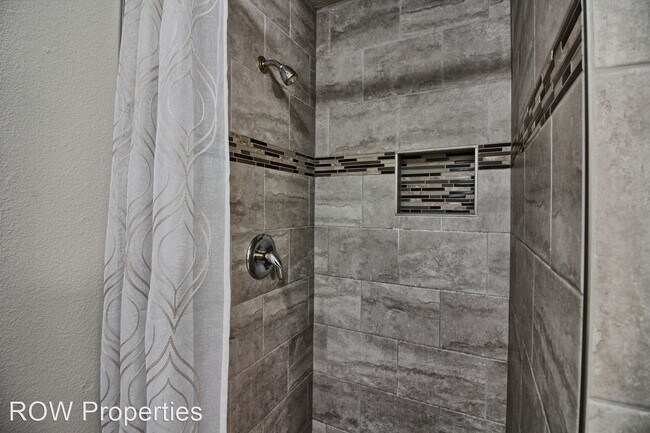 Foto del edificio - 3 br, 2 bath House - 1011 W Peregrine Dr