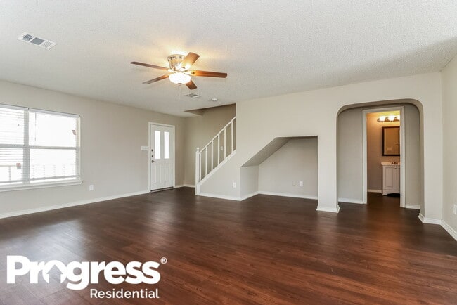 Foto del edificio - 3156 Pine Valley Dr