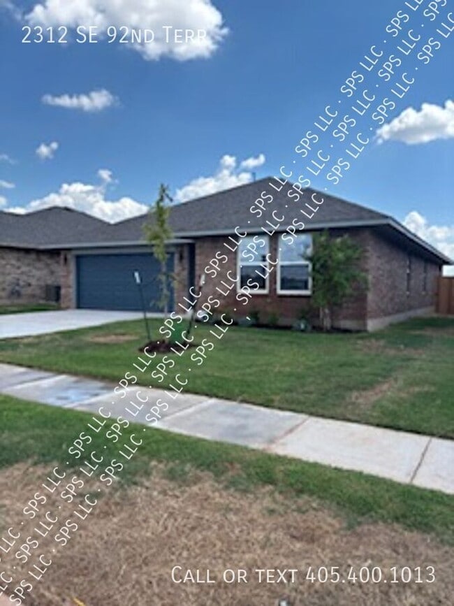 Building Photo - 2312 SE 92nd Terrace
