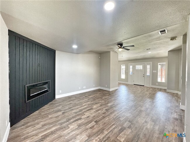 Foto del edificio - 159 S Hackberry Ave