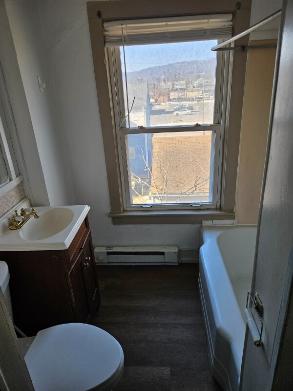 Foto del edificio - 211-211 E 2nd St