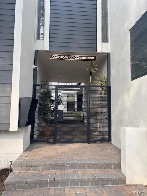 Foto del edificio - 22041 Costanso St