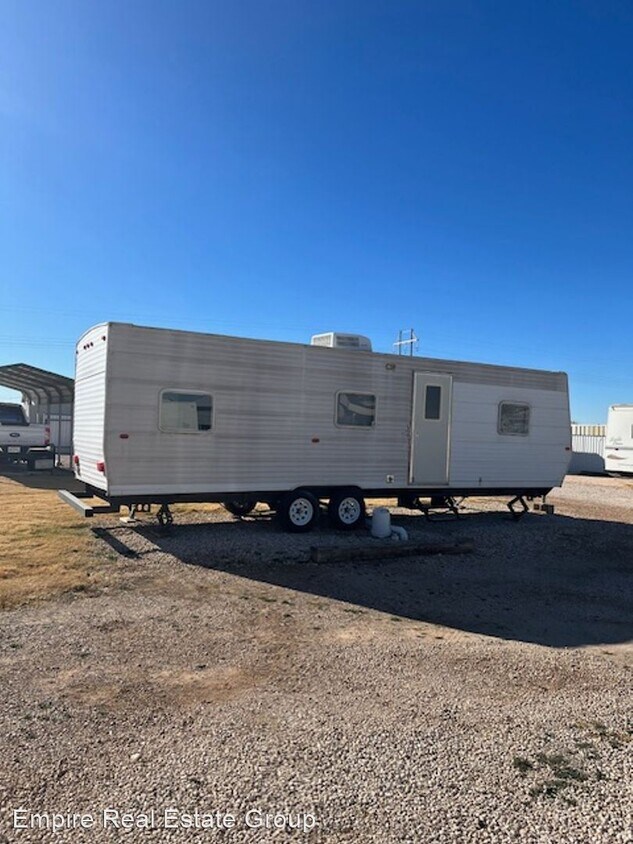 2 br, 1 bath House 153 Country Road 249 J House Rental in Hobbs, NM