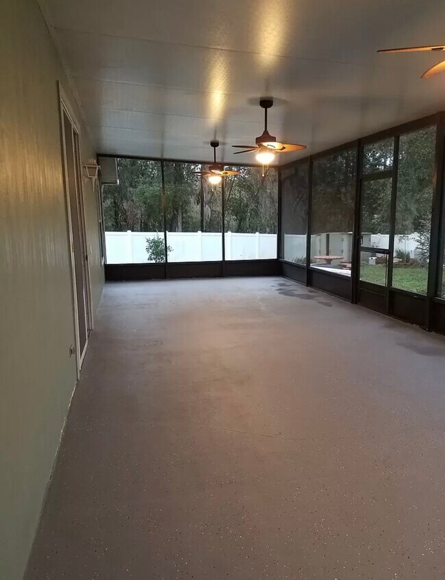 Building Photo - 12084 Footman Ct