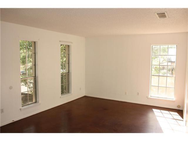 Building Photo - 905 Austin Highlands Blvd