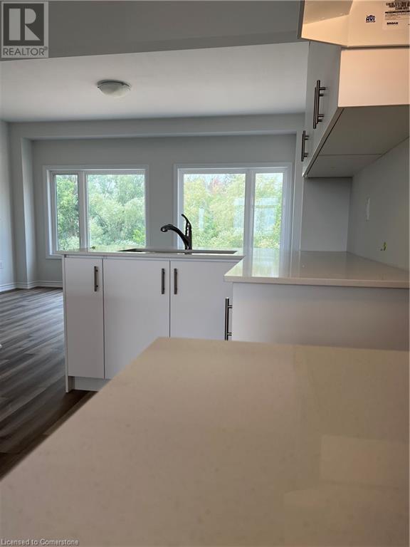 Building Photo - 290 Equestrian Way