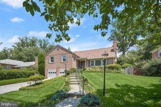 Building Photo - 7109 Radnor Rd