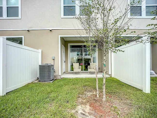 Building Photo - 785 Rotary Rd