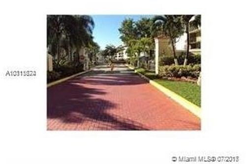 Foto del edificio - 8810 Fontainebleau Blvd