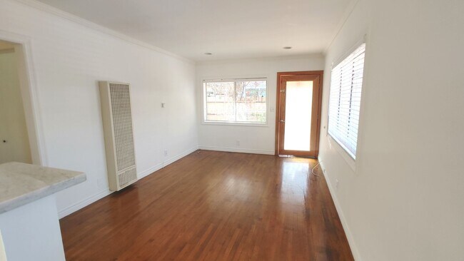 Foto del edificio - 1405 Ocean Park Blvd