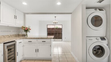 Building Photo - 7123 SW 115th Pl