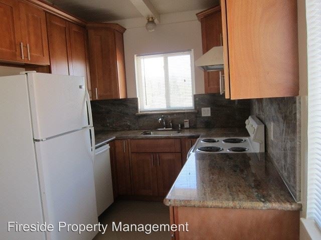 Building Photo - 883 Sharmon Palms Ln