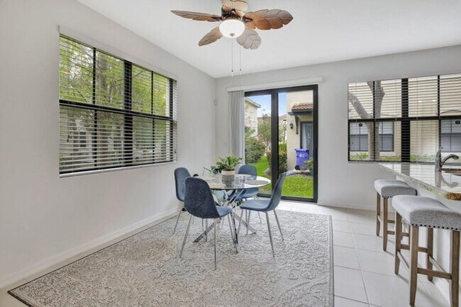 Foto del edificio - 1058 NW 33 Mnr Manor, Pompano Beach, FL 33064