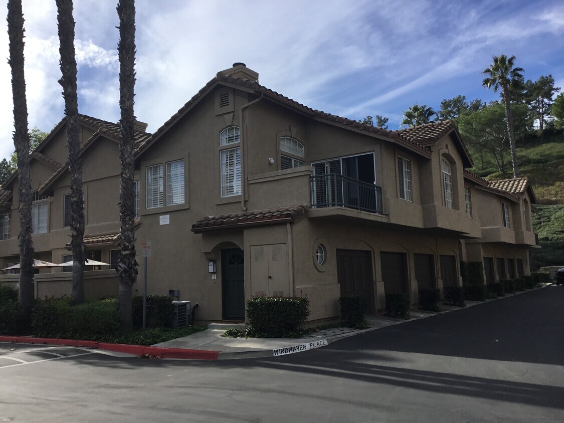 11 Windhaven Pl, Aliso Viejo, CA 92656 Condo for Rent in Aliso Viejo