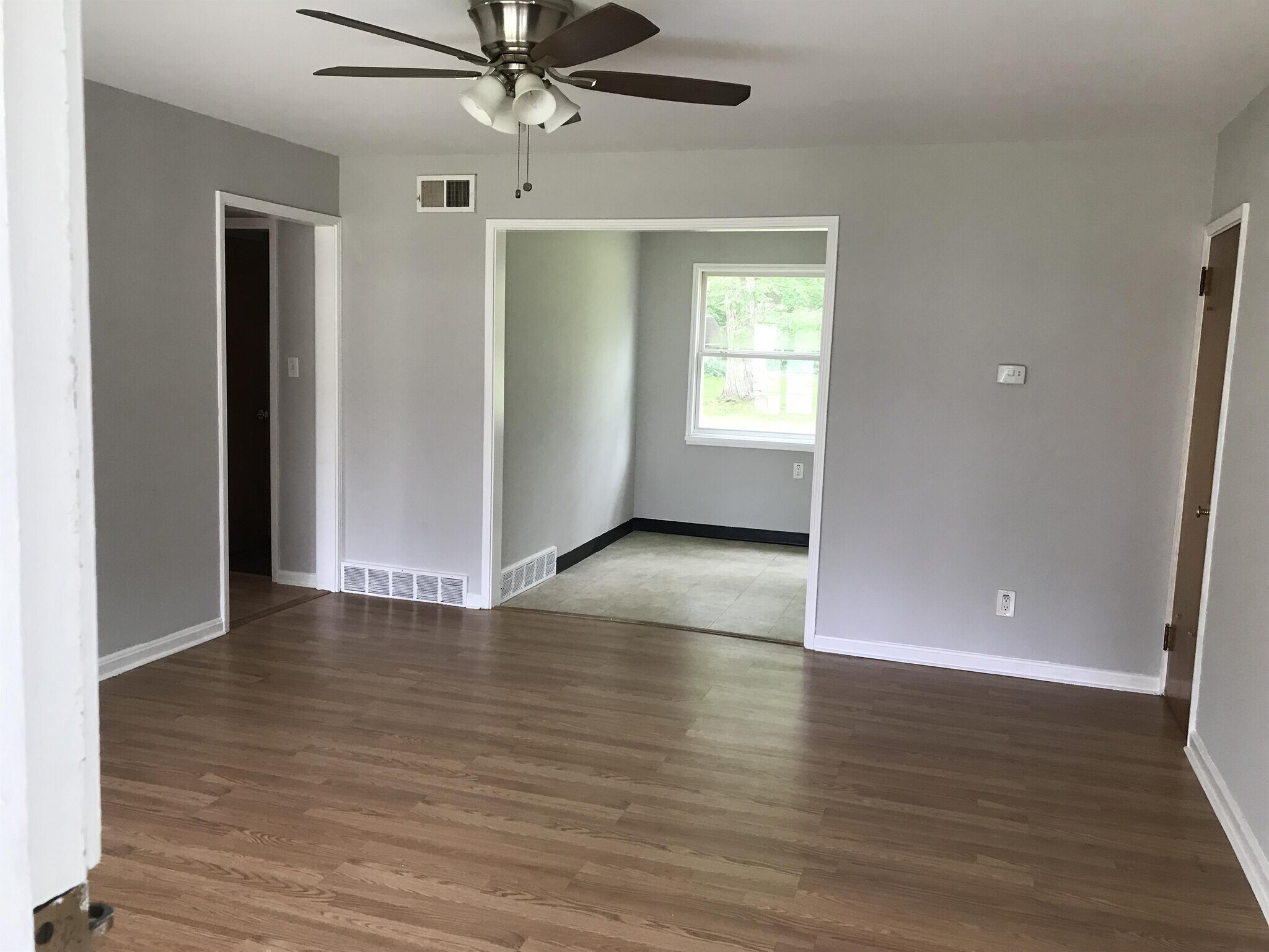263 S Bon Air Ave Youngstown, OH 44509 – photo 4