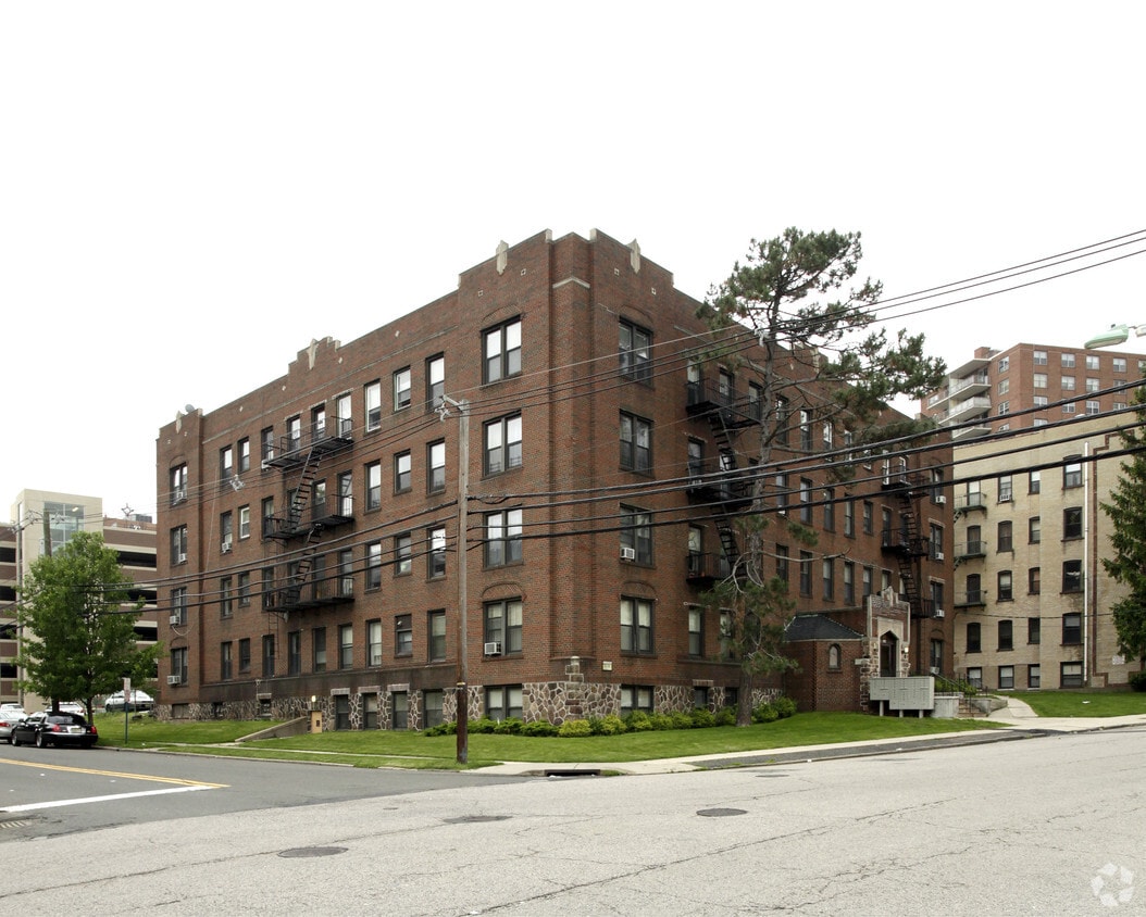 Primary Photo - 265 Beech St