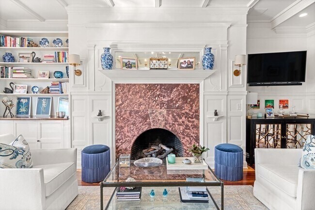 Foto del edificio - 273 Commonwealth Ave