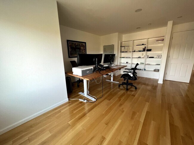 Building Photo - 27510 Vista Bahia Way