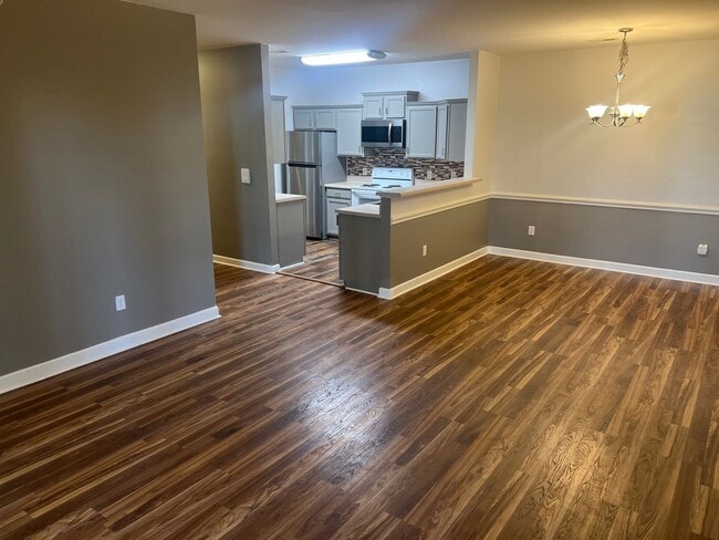 Building Photo - 16324 Redstone Mountain Ln