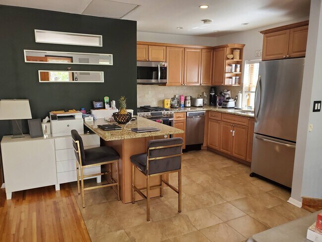 Foto del edificio - 2600 E 64th St