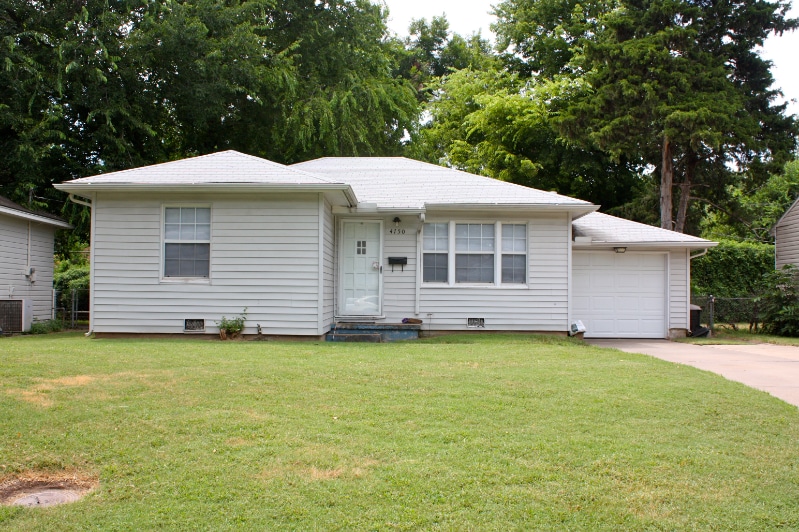 Primary Photo - 4750 S Cincinnati Ave