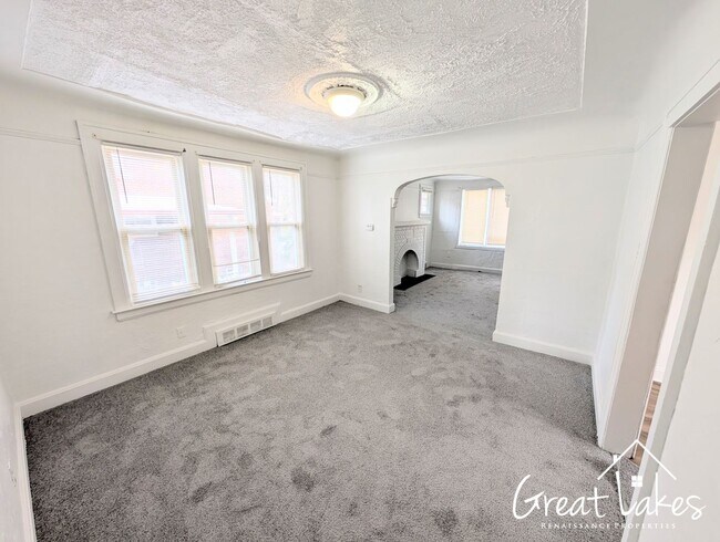 Building Photo - 311-313 Drexel