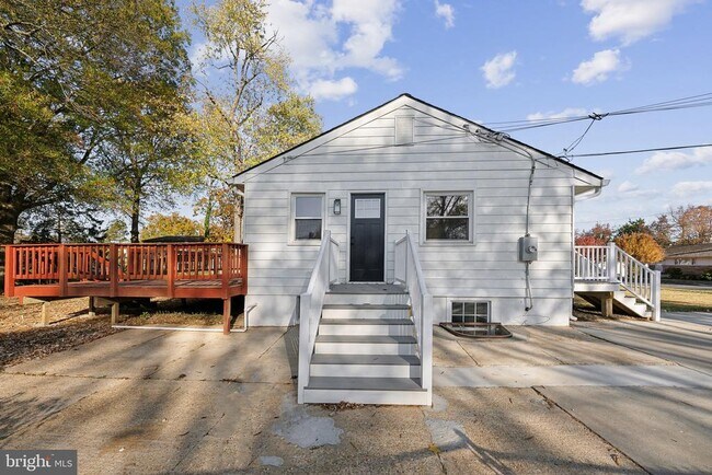 Foto del edificio - 2414 Phillips Dr