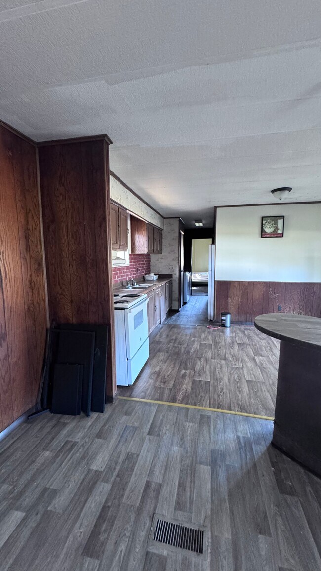 Foto del edificio - 17330 NE 60th St