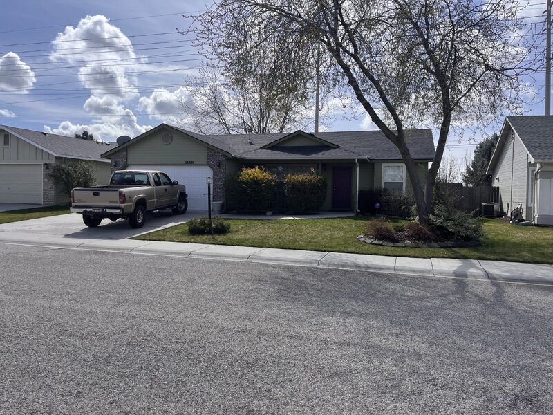 Primary Photo - 14411 W White Hawk St