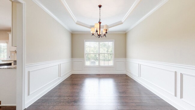 Building Photo - 802 Urton Woods Way