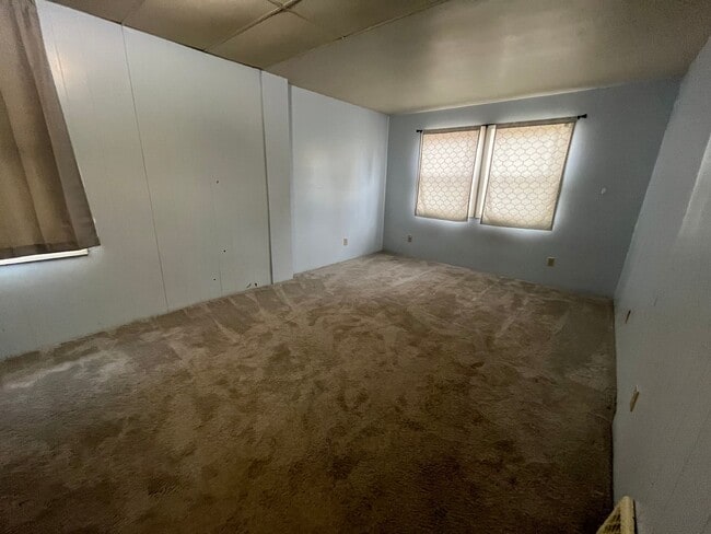 Building Photo - 158 5th St