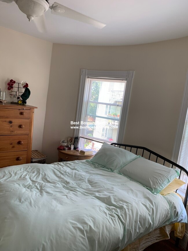 Building Photo - 51 Ibbetson St