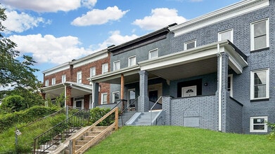 Building Photo - 3411 Reisterstown Rd