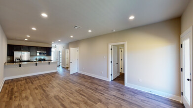 Oak Grove Townhomes photo'