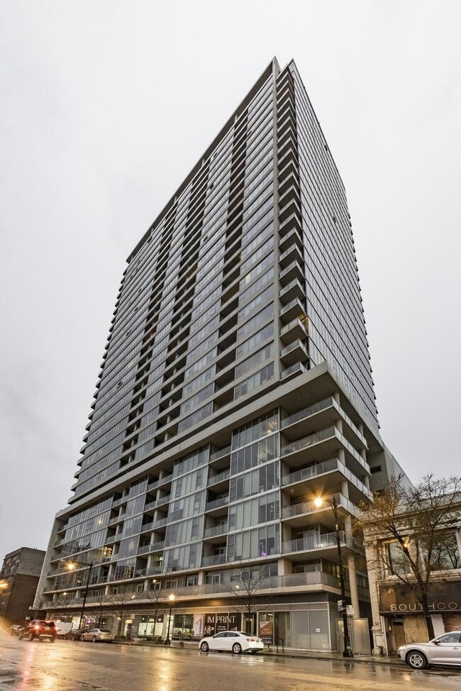 Building Photo - 2 bedroom in Chicago IL 60616