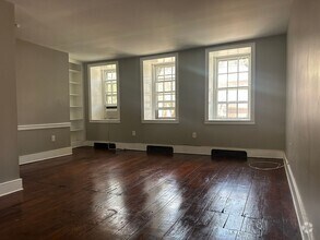 Building Photo - 308 Delancey St