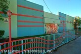 Primary Photo - 17808-17828 Saticoy St