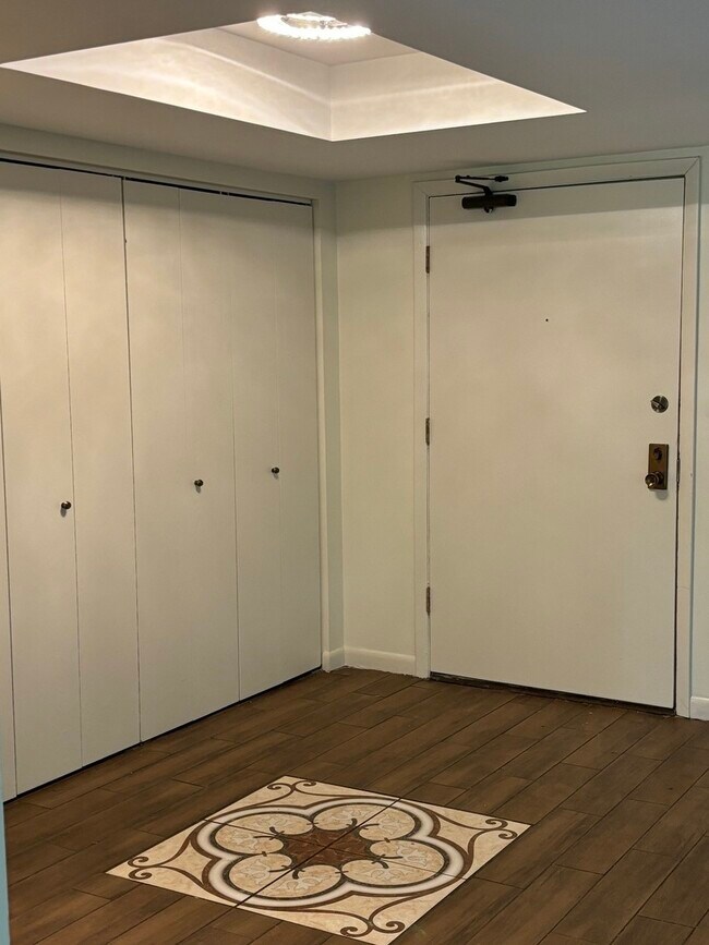 Foto del edificio - 13000 W Heiden Cir
