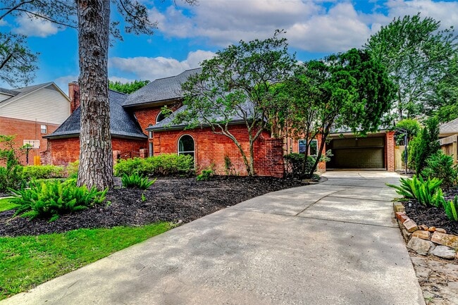 Foto del edificio - 5807 Mountain View Dr