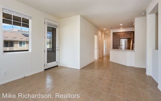 Building Photo - 3 br, 2 bath House - 6671 Calle Koral