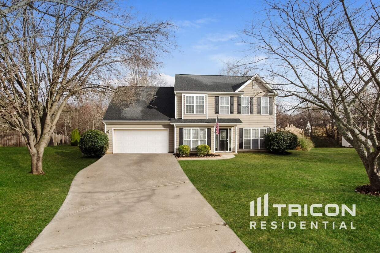 Foto principal - 2924 Dairywood Ln