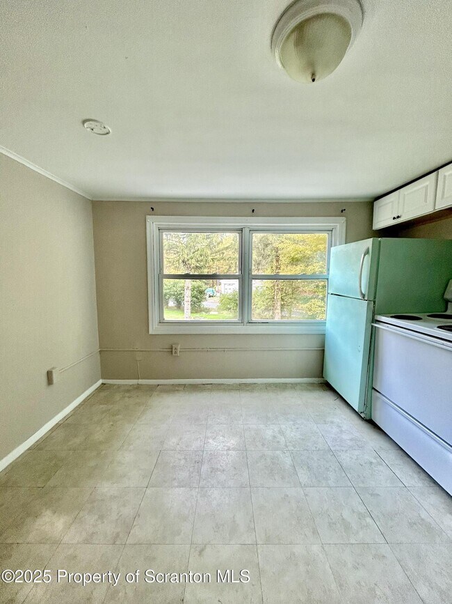 Foto del edificio - 1395-1395 Old Trail Rd