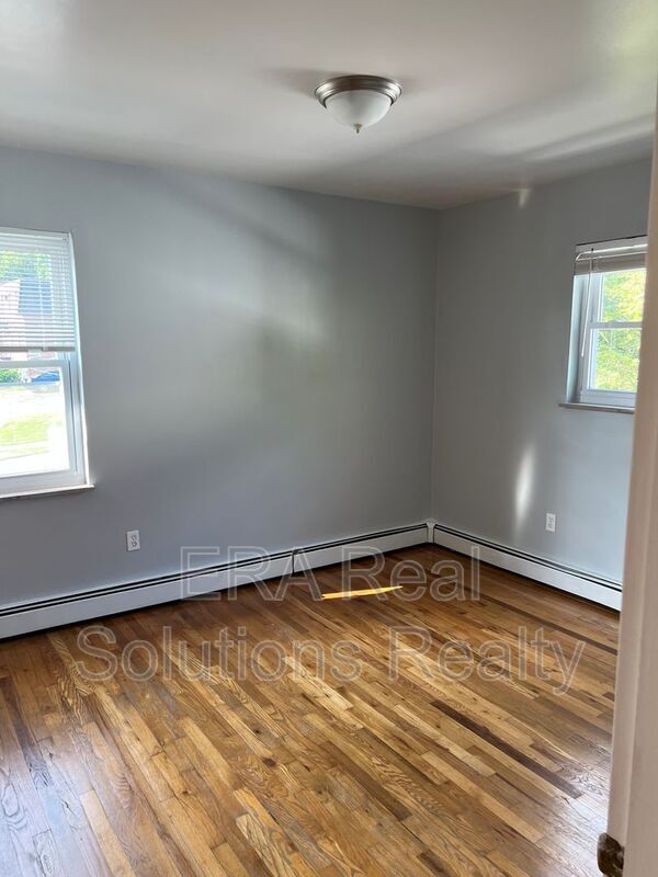 4410 W 8th St Unit 3, Cincinnati, OH 45238 Condo for Rent in