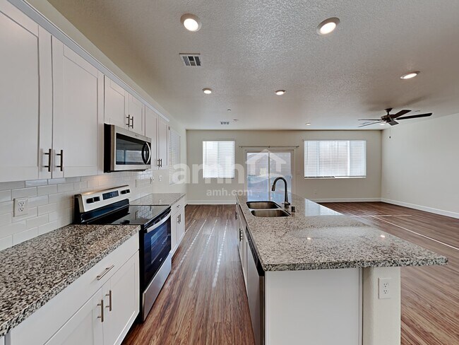 Building Photo - 8829 Tiger Tooth Avenue