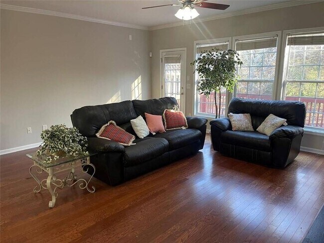 Foto del edificio - 3352 Chastain Gardens Dr NW