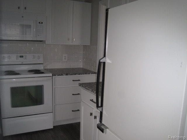 Building Photo - 215 N Campbell Rd