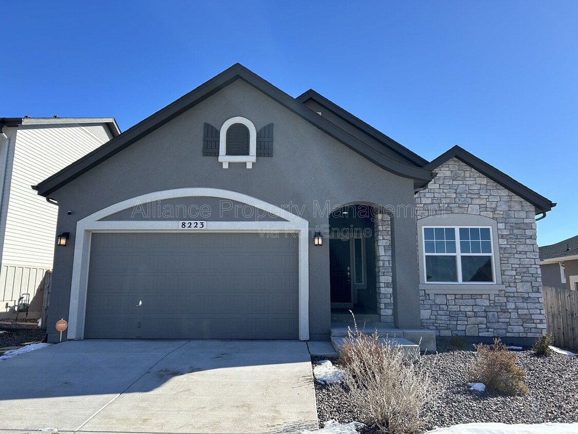 Foto principal - 8223 Wheatland Dr